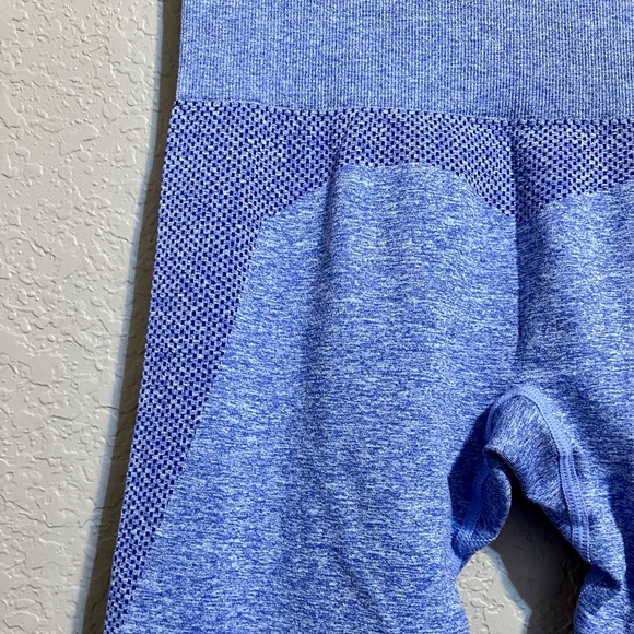 SOLD 🚫 High Rise Seamless Leggings - Picture 5 of 12